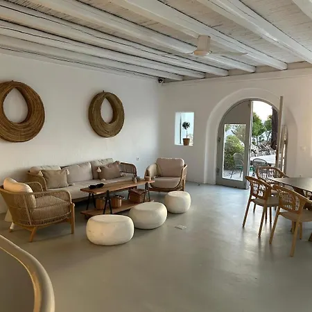 Amarone Willa Mykonos Town