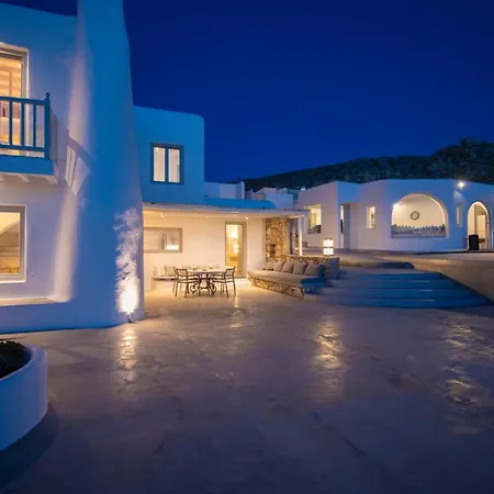 Amarone Willa Mykonos Town