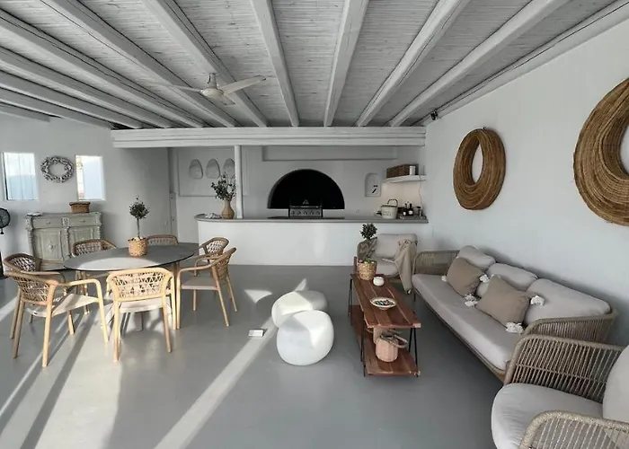 Amarone * Mykonos Town